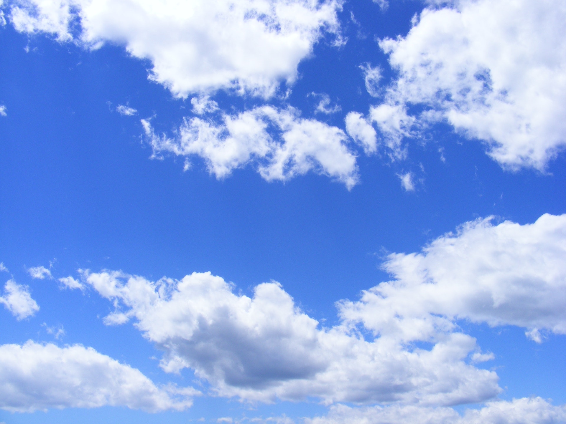 空と雲の画像